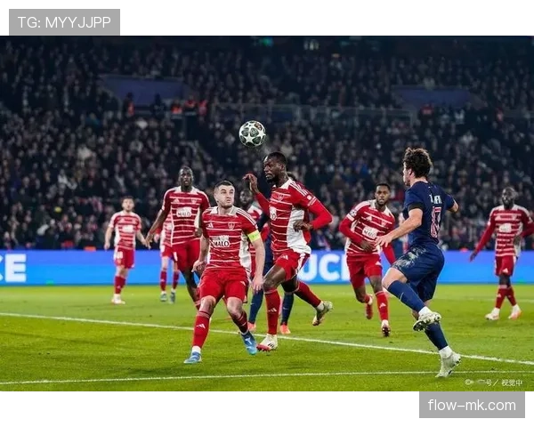 英超焦点战：曼城主场迎战利物浦，巅峰对决引爆球迷期待